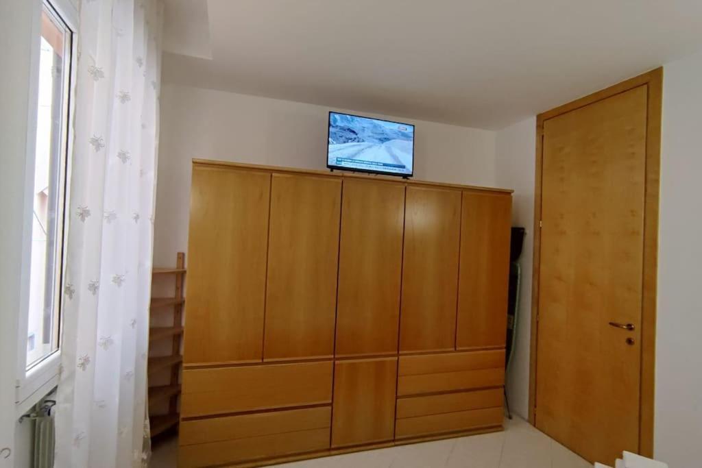 Elegante Alloggio Zona Storica Lecco Exterior photo